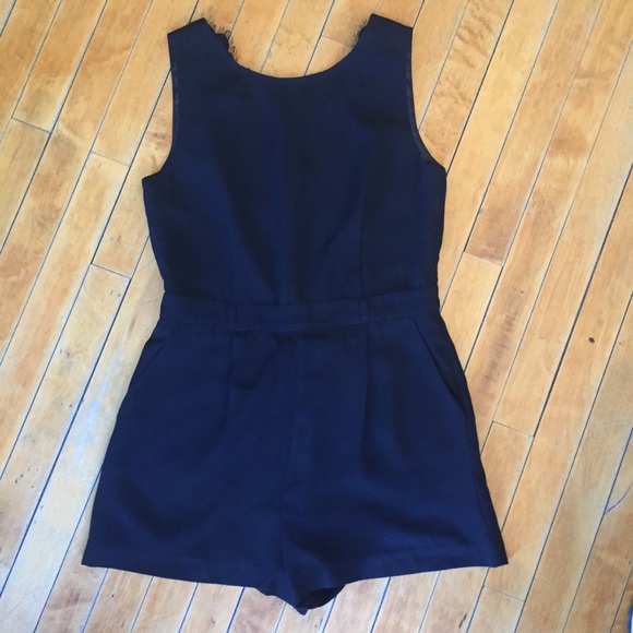 Black lace romper - Picture 3 of 7